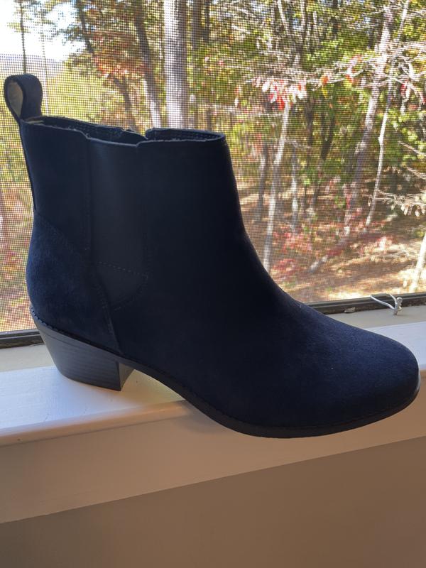 Vionic Water-Repellent Suede Ankle Boots Roseland