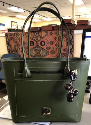 Dooney and bourke beacon vachetta leather zip on sale tote