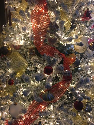Santa S Best Starry Light 9 Flocked Multi Function Microlight Tree Qvc Com