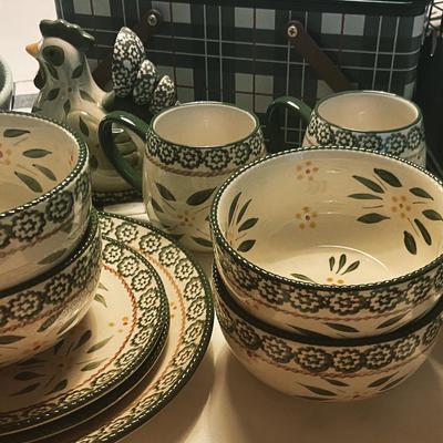 Temptations old world black dinnerware