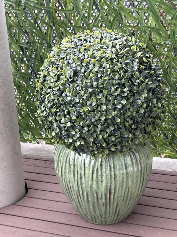 LUMIDA Flora knstliche Buchskugel im Topf, inkl. FB 5h-Timerfunktion  outdoorgeeignet - QVC.de