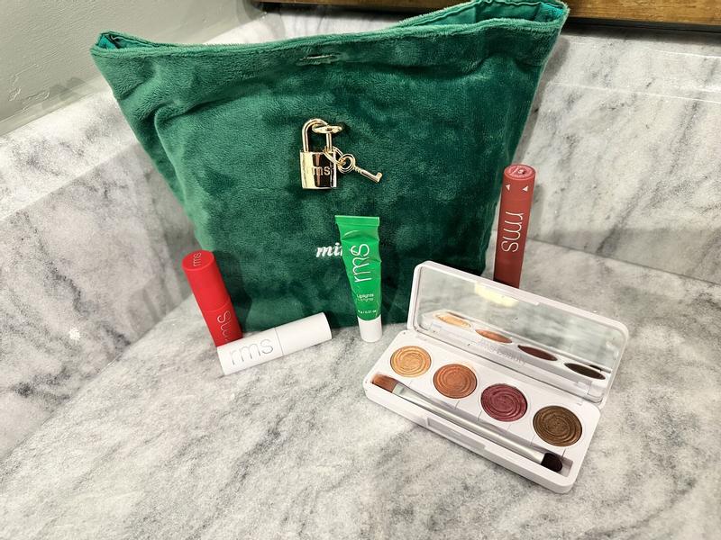 Customer carousel item 2.