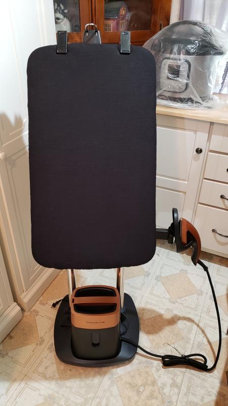 It's a classy looking all-in-one system.