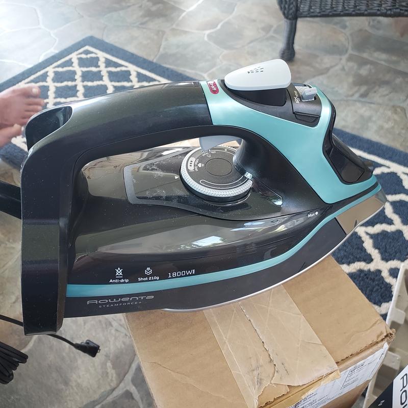 Steamforce Steam Iron Unmatched Performance Rowenta
