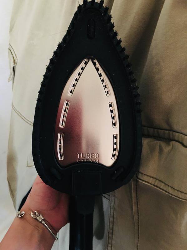 Detachable fabric brush