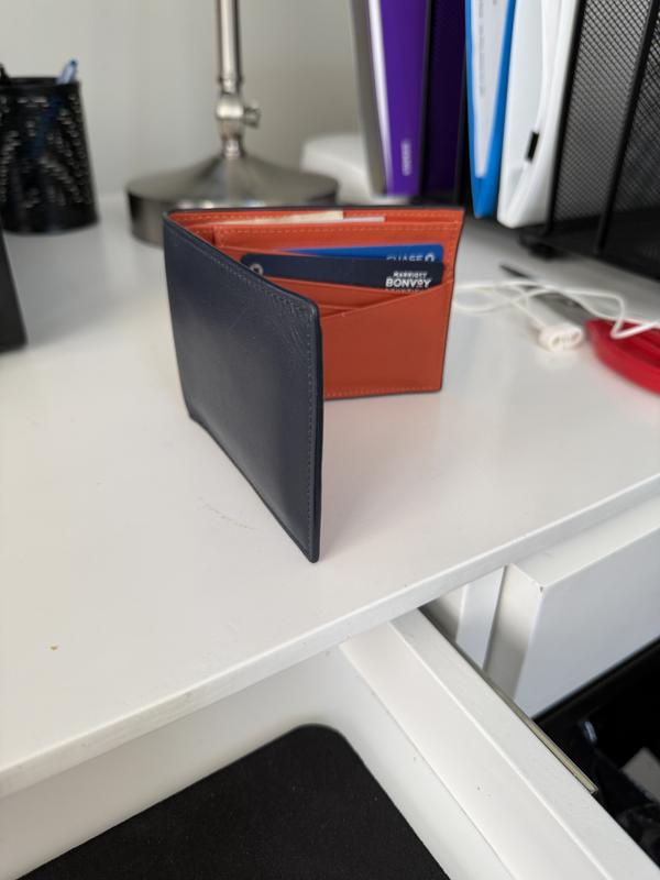 Customer photo for "Well-made & thin & beautiful blue/orange"