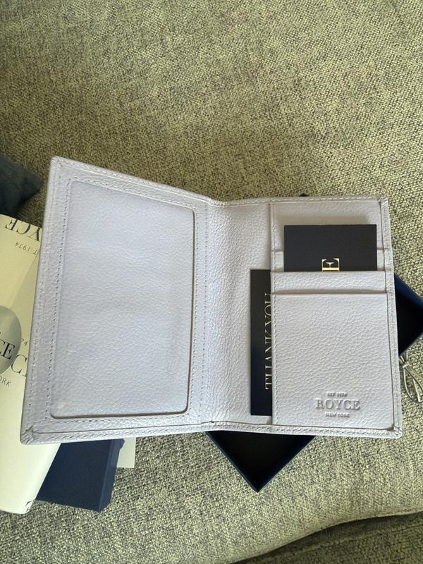 Customer photo for "Beautiful and well-made gift"