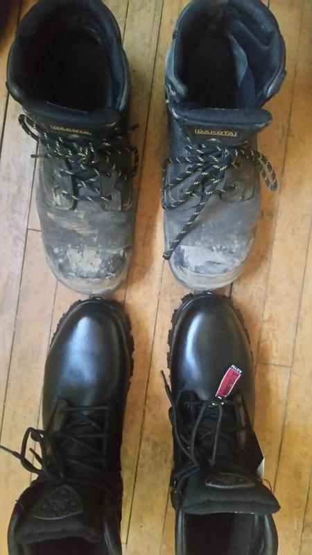 New Rocky Alpha Force vs old Dakota 877,  both sized 9W
