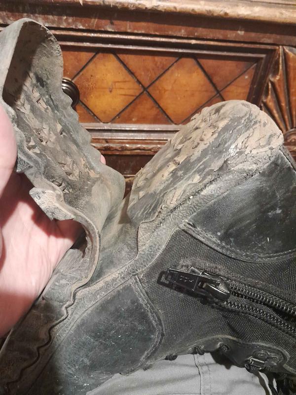 Heel peeling