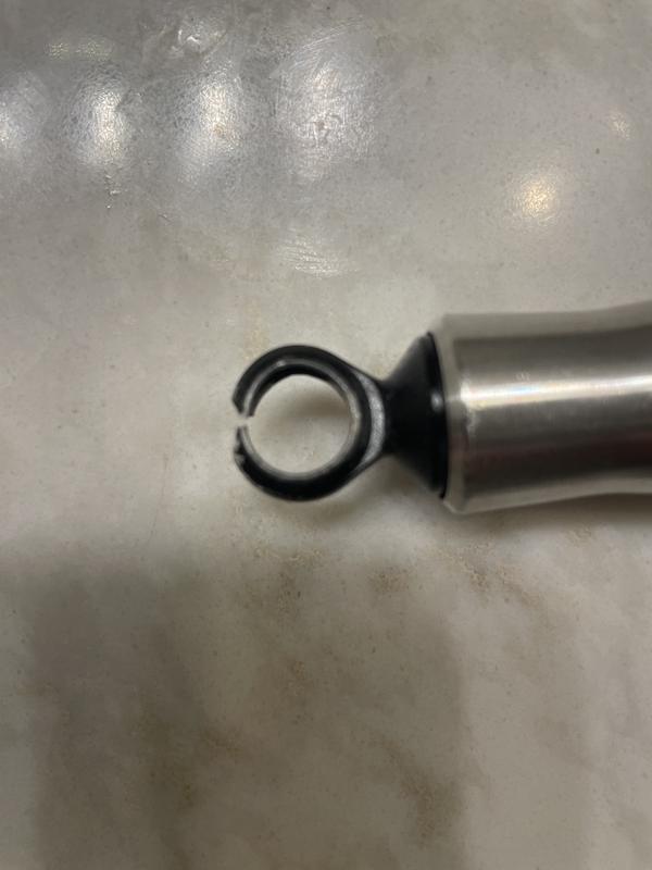 Cracked jump rope handle