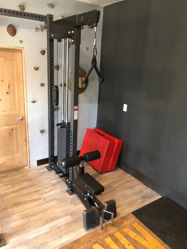 Rogue lat best sale pulldown machine