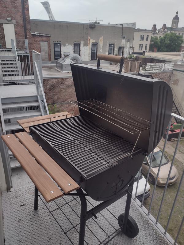 Char Griller Super Pro 30 in Black Barrel Charcoal Grill 2121 RONA