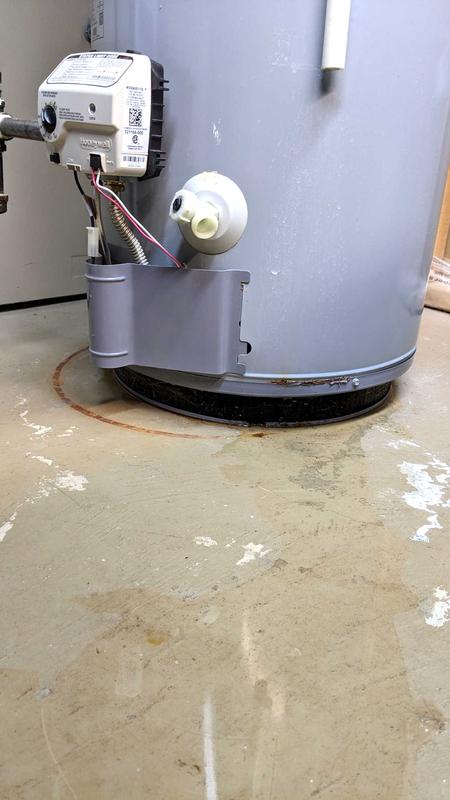 Giant Natural Gas Water Heater - Residential - 33-gal - 38000-BTU UG40-38LF-N2U  | RONA