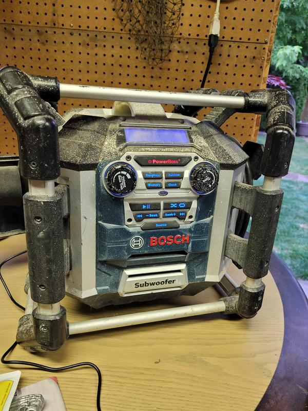 Kobalt 40-volt Water Resistant Cordless Bluetooth Compatibility Jobsite  Radio in the Jobsite Radios department at