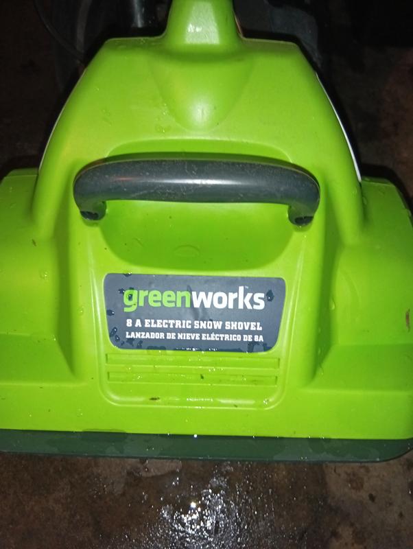 Greenworks 8 A 12-in Corded Electric Push Snow Shovel 2600802 | RONA