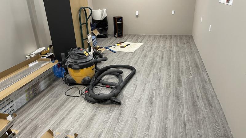 Duraclic XRP Luxury Vinyl Planks - Mystic Grey Oak - 7.1 po x 48