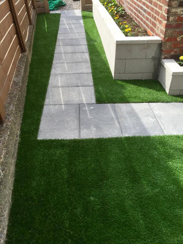 Gazon synthétique Cruz de Trylawnturf 20 x 6 pi vert CZ620