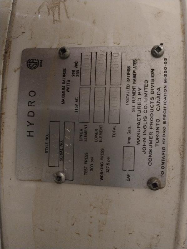 Giant Cascade 40-gal. 3000 W Electric Water-Heater 152B-3F7M | RONA