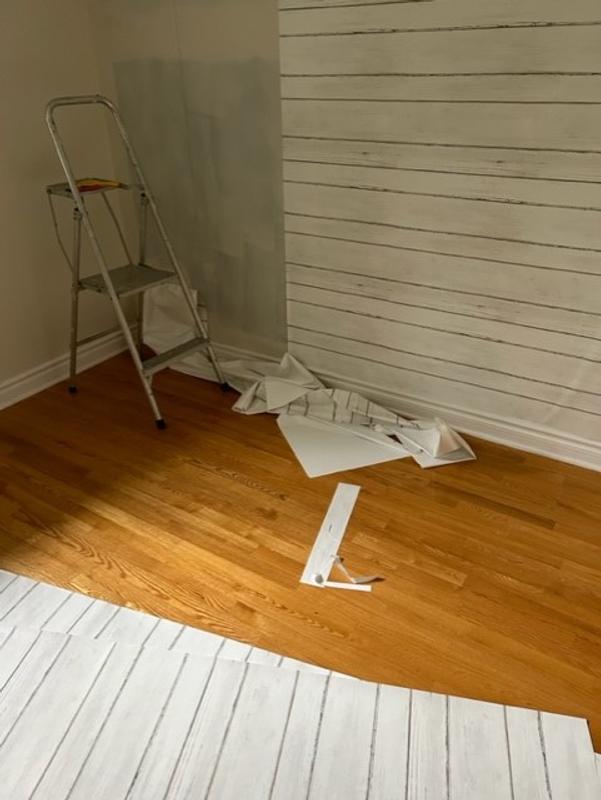 Wall paper fell down after 2 days