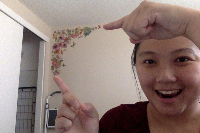 One pack and I got this beautiful corner design done! Going to buy more to make it a complete wall design!