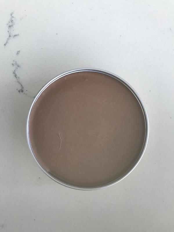 Easy to Apply Tin Container