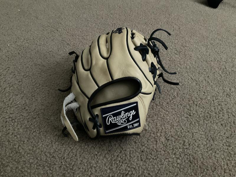 2022 11.5-Inch HOH R2G ContoUR Fit Infield Glove