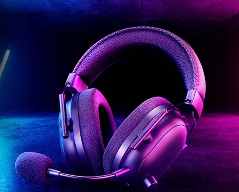 Razer BlackShark V2 HyperSpeed Wireless Gaming Headset | Abt