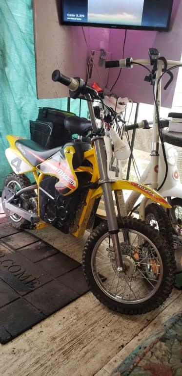 yellow razor dirt bike