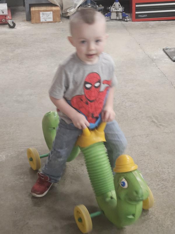 The Inchworm | Radio Flyer