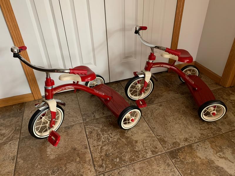 radio flyer 10 red classic tricycle