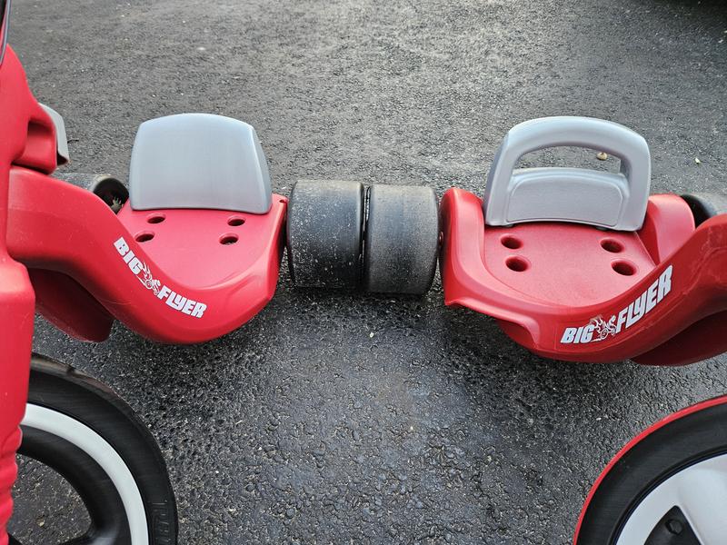 Radio Flyer Big Flyer Sport with Large Front Wheel and Adjustable