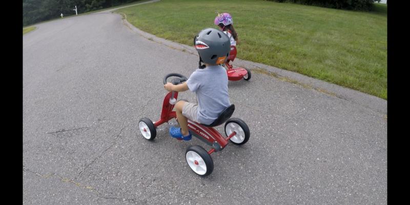 radio flyer pedal bike