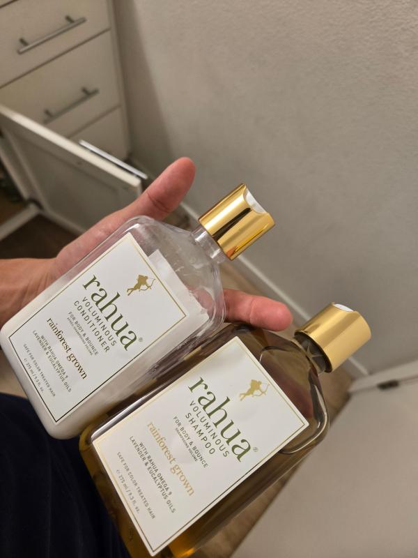 Rahua voluminous shampoo