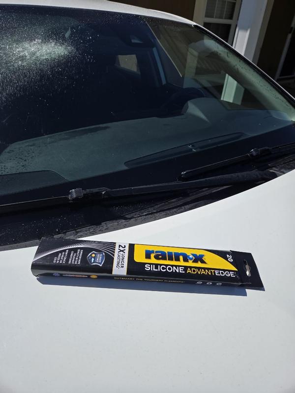 Rain-X Silicone AdvantEdge 20in Wiper Blade 830020Z | AutoZone
