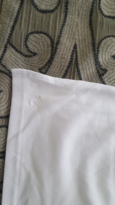 Small side slit and RLL logo