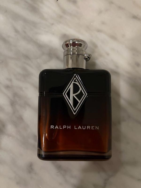 Customer photo for "A nice woodsy amber scent"