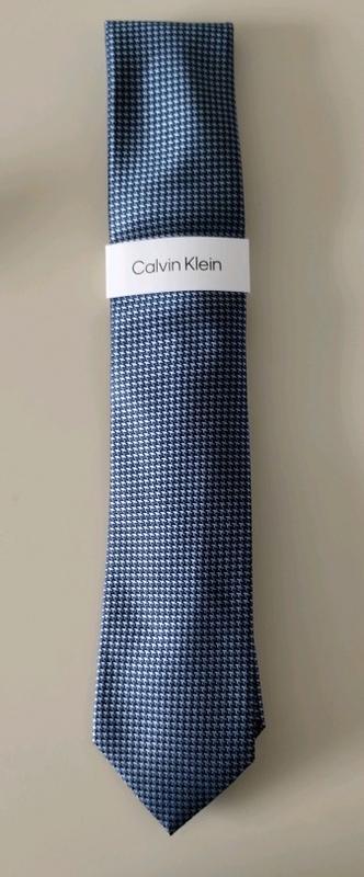 Tie