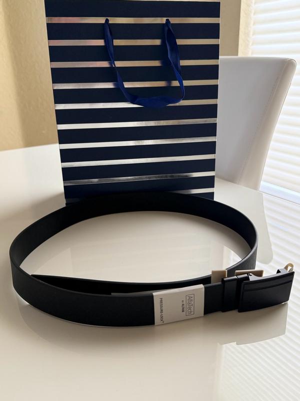 Customer carousel item 6.