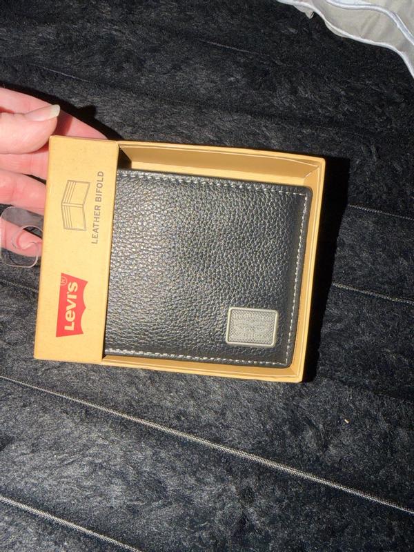 Customer carousel item 3.