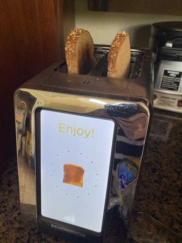 Revolution Cooking InstaGlo R270 Toaster Review: A Waste of Your Dough