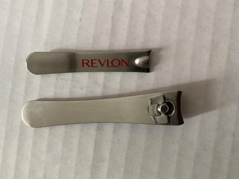Revlon Catch-All Nail Clipper with Catcher, Stainless Steel Non-Corrosive  Curved Blade Fingernail Toenail Cutter 