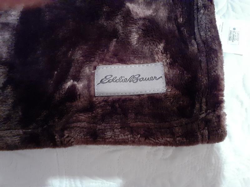 Eddie Bauer throw