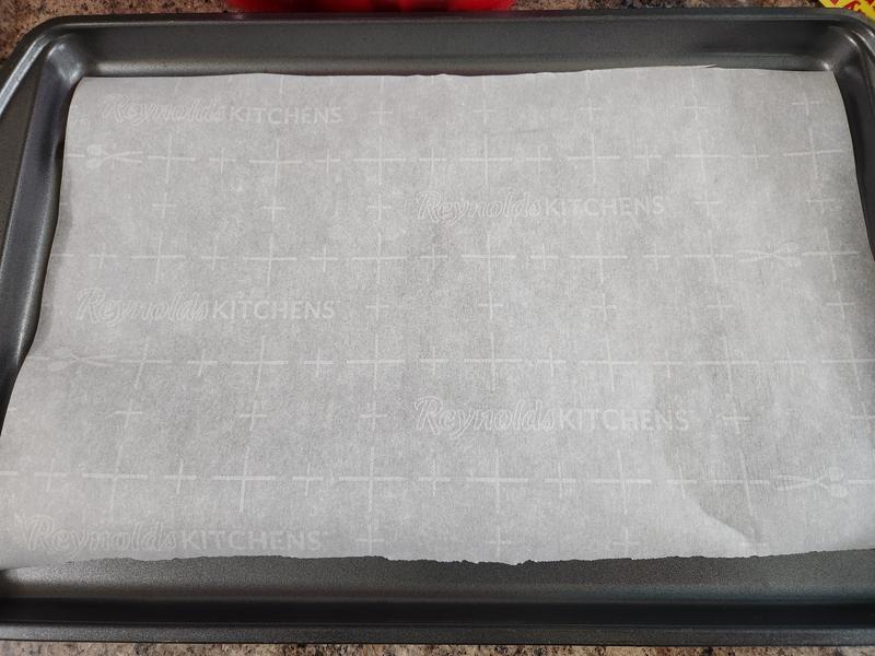 Reynolds Kitchens Cookie Baking Sheets Parchment Paper 25 Sheets