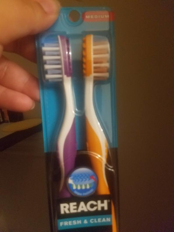 REACH Fresh & Clean Toothbrush with Soft Bristles, 2 Count - Reach  Toothbrush