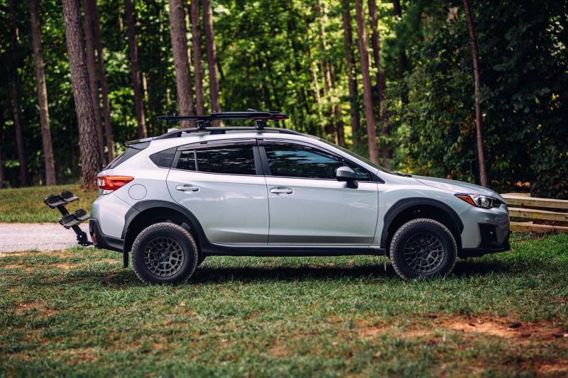 lifting a subaru crosstrek