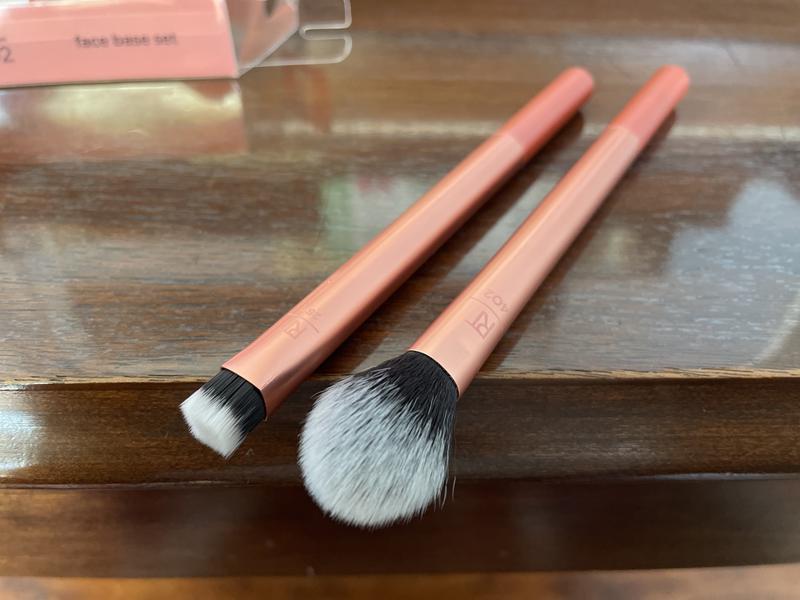 Real Techniques Face Base Makeup Brush Kit, For Concealer