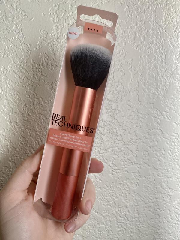 Brocha real techniques online blush brush