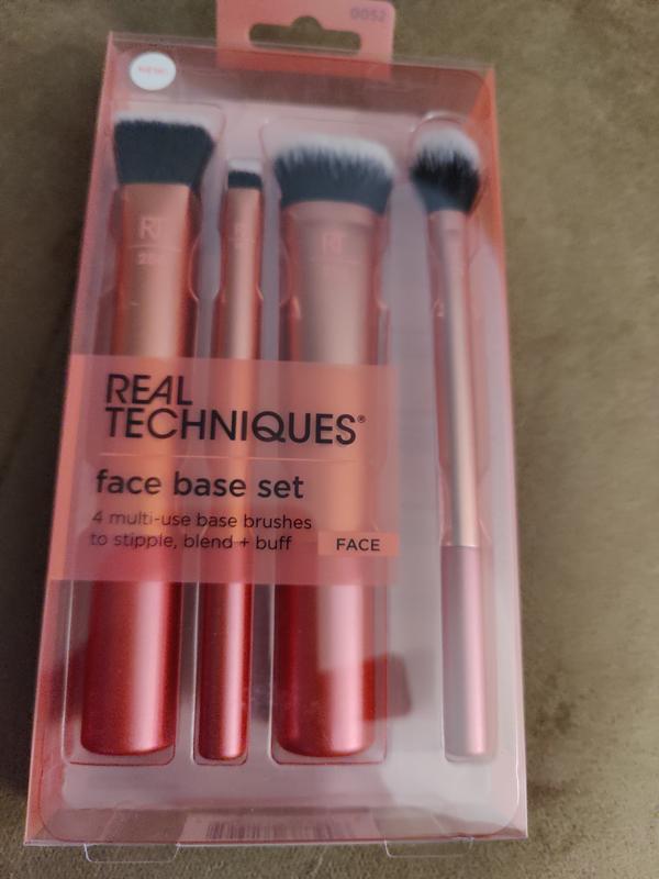 Real Techniques Face Base Makeup Brush Kit, For Concealer, Foundation,  Countour Powders, Staples For Blending and Buffing, 4 Piece Set