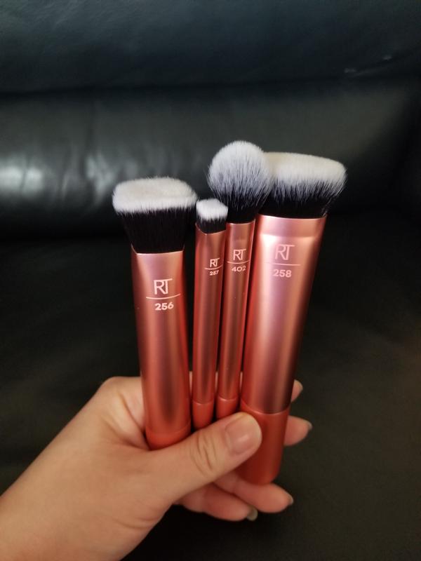 REAL TECHNIQUES FACE BASE SET 4 MULTI USE BRUSH 4 PENNELLI MAKE UP