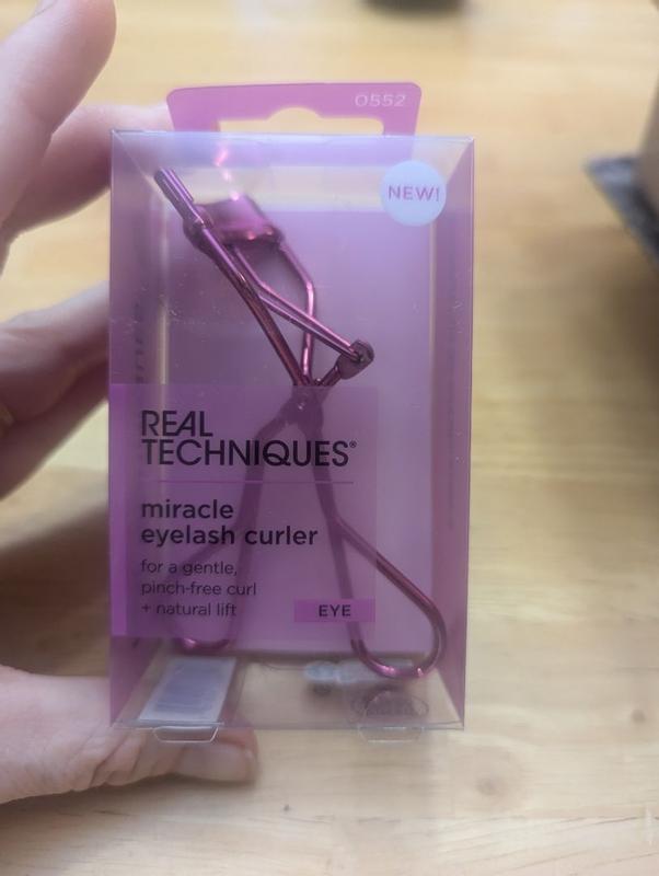 Real Techniques Miracle Eyelash Curler 1 Count RealTechniques